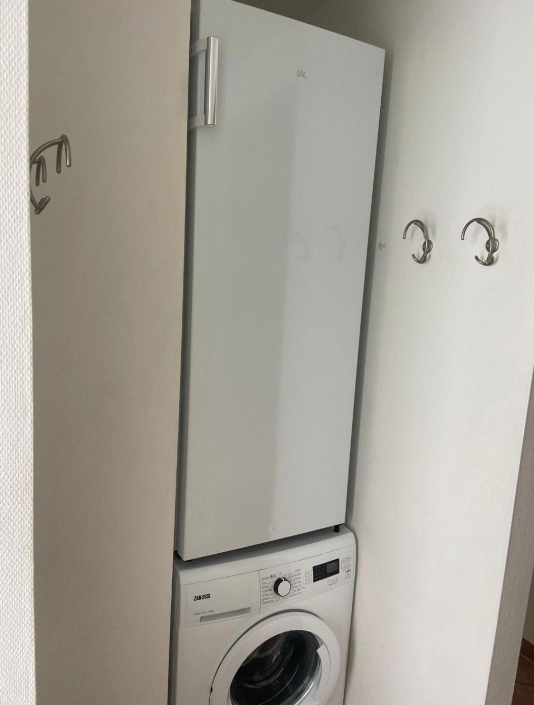 Huisje Finn, Met Grote Tuin En Veel Privacy Dirkshorn Kültér fotó