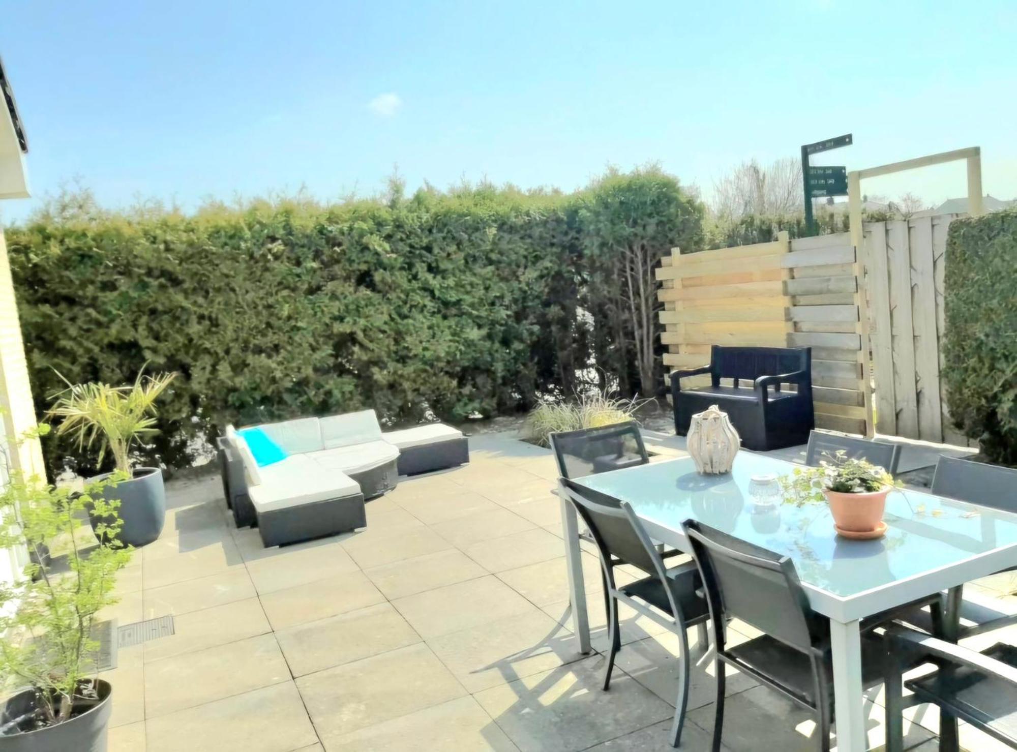 Huisje Finn, Met Grote Tuin En Veel Privacy Dirkshorn Kültér fotó